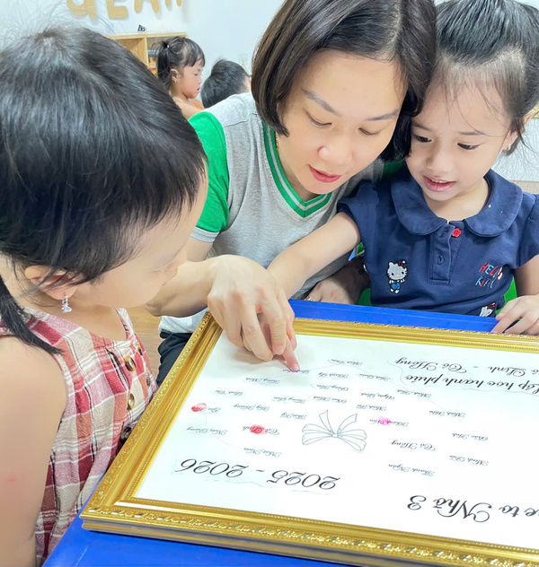  NHỮNG KHOẢNH KHẮC “NGỌT NGÀO” NGÀY ĐẦU TIÊN TỰU TRƯỜNG 